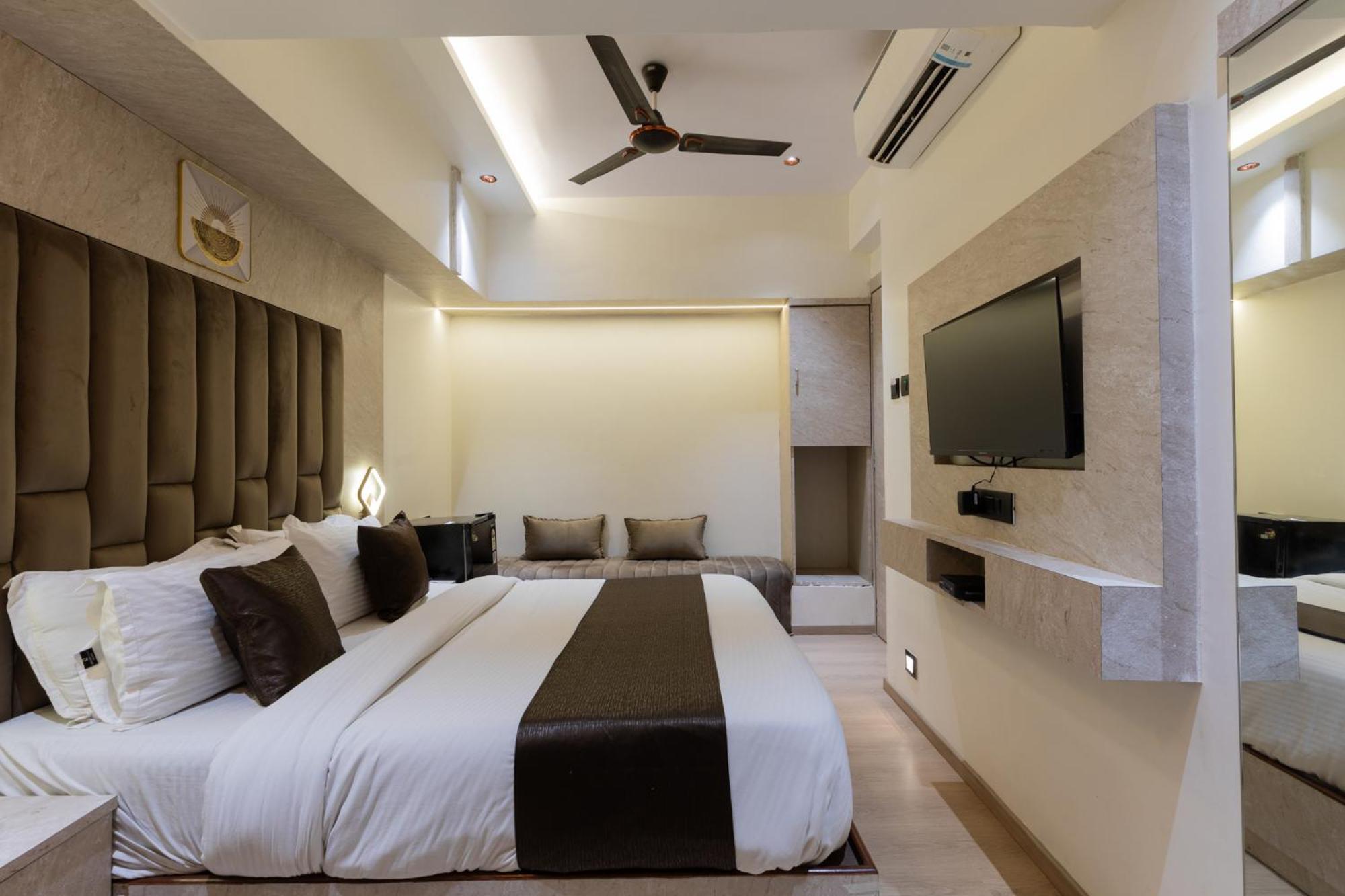Hotel Larmont Luxury — Photos 3